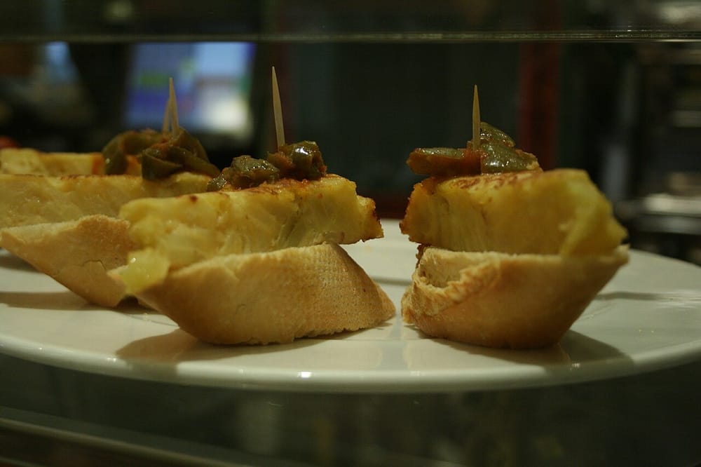 Tapas en un bar de Granada